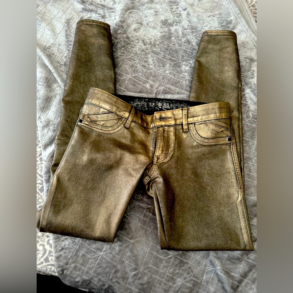 Jean from Espress only one time wears